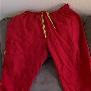 WonderWink scrub set Red